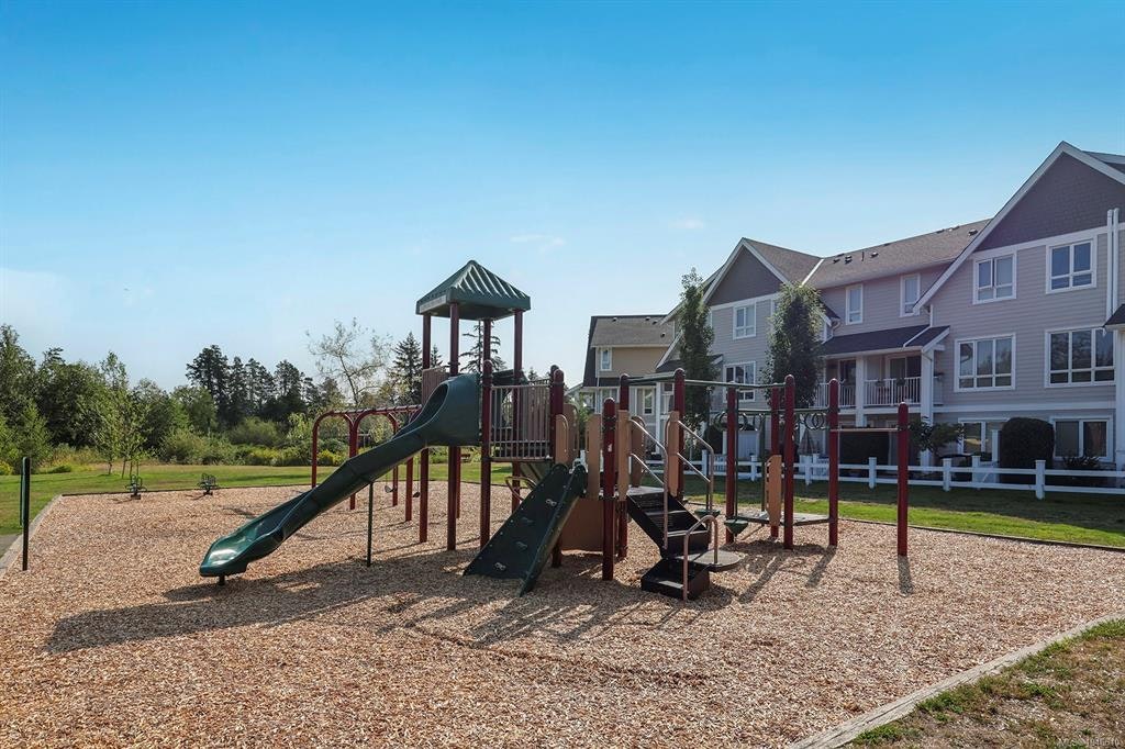 38-700 Lancaster Way, Comox, BC, V9M 0B6 - 38