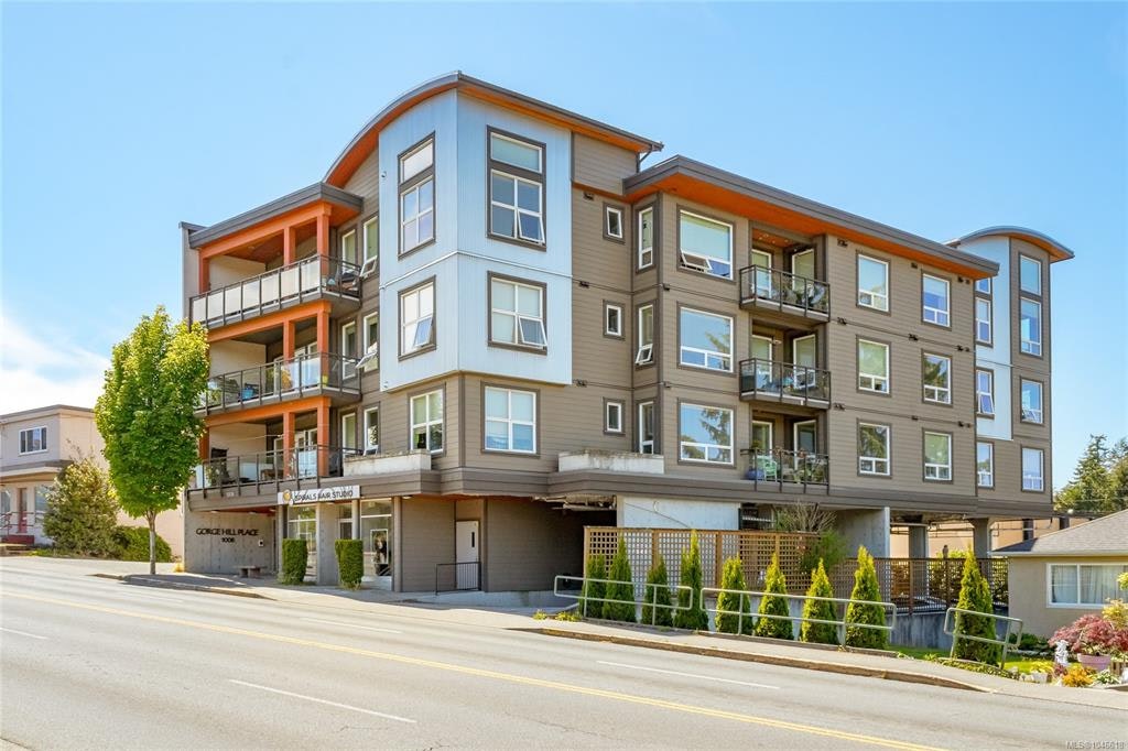 403-1008 Tillicum Road, Esquimalt, BC, V9A 1Z8