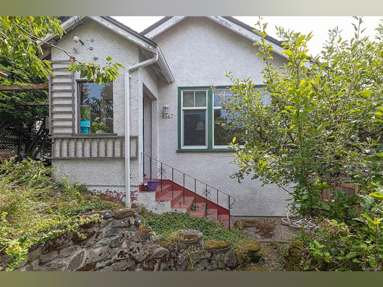 1467 Bay Street, Victoria, BC, V8R 2A6 - 2