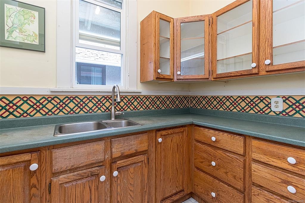 1467 Bay Street, Victoria, BC, V8R 2A6 - 12