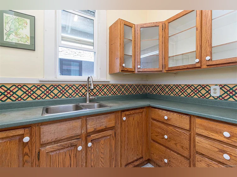 1467 Bay Street, Victoria, BC, V8R 2A6 - 12