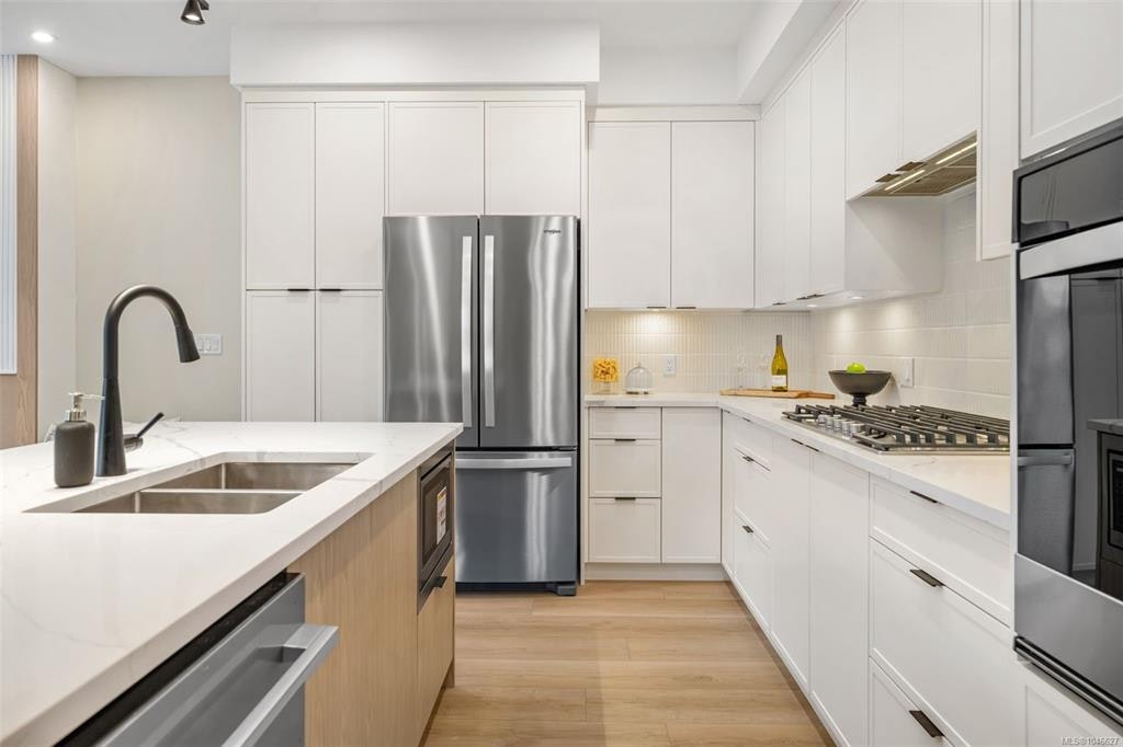 2511 Bronzite Place - 5