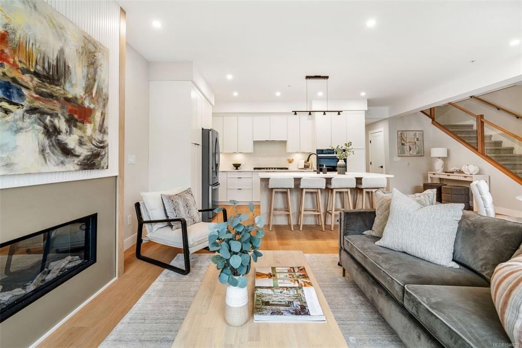 2511 Bronzite Place - 2