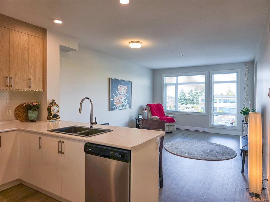 204-6544 Metral Drive, Nanaimo, BC, V9T 2L8