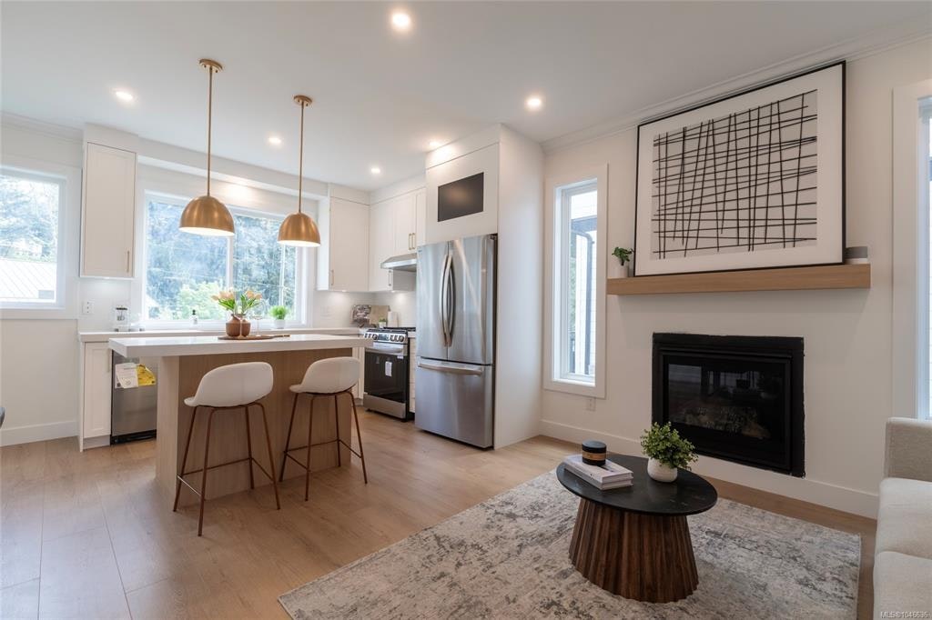 565 Belford Place - 3