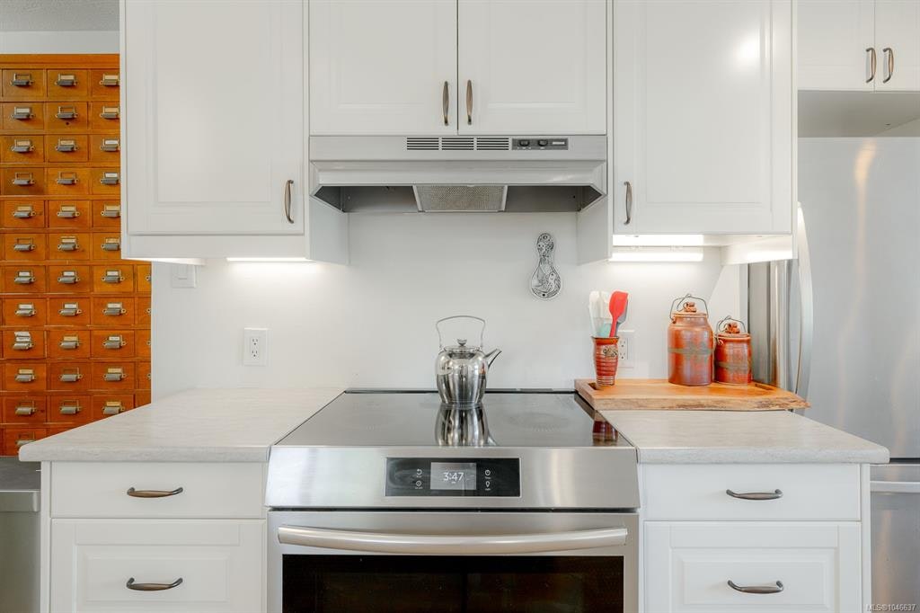1316 Waddington Road - 5