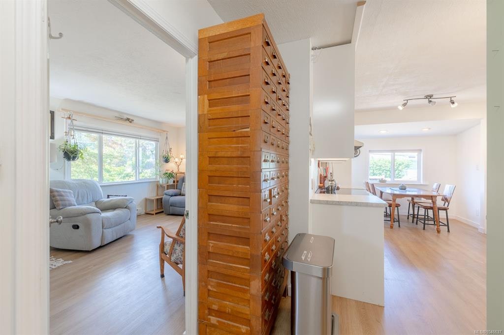 1316 Waddington Road - 3