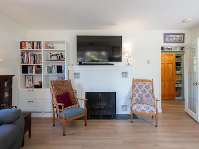 1316 Waddington Road - 2