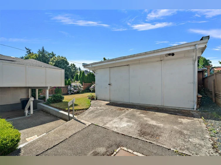 935 Inskip Street, Esquimalt, BC, V9A 4J6 - 28
