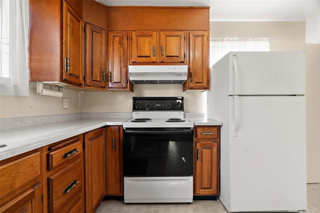 935 Inskip Street, Esquimalt, BC, V9A 4J6 - 9