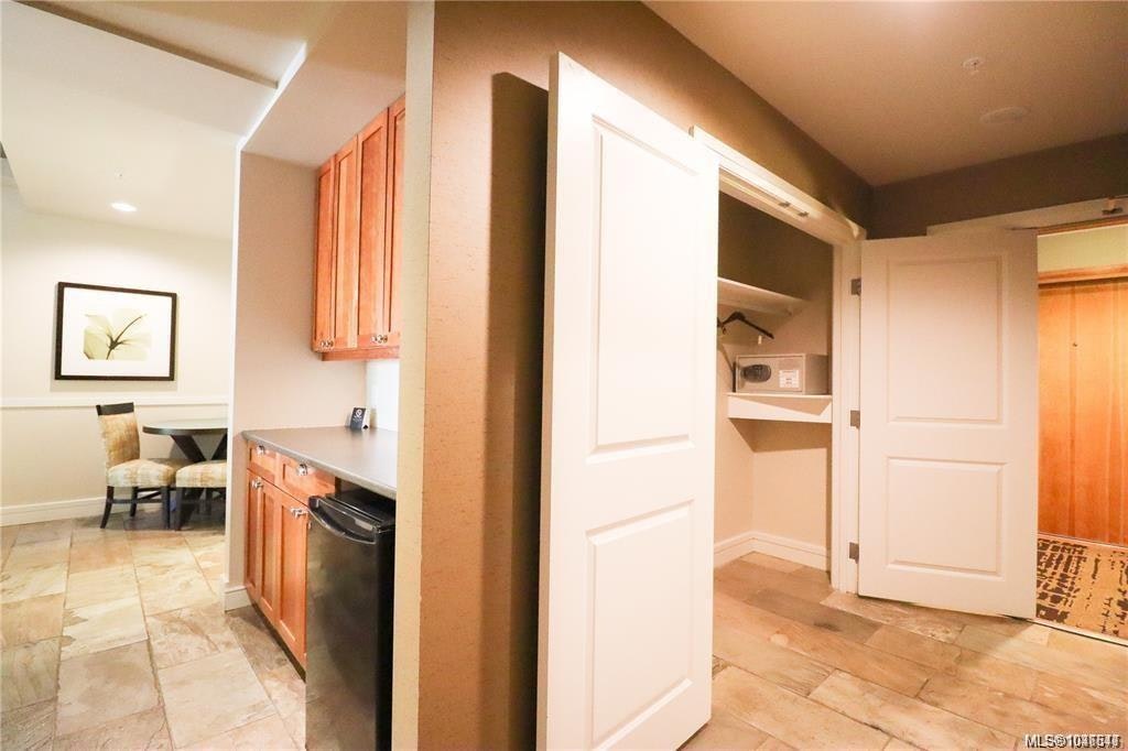 306-308B-1376 Lynburne Place, Langford, BC, V9B 6S1 - 16