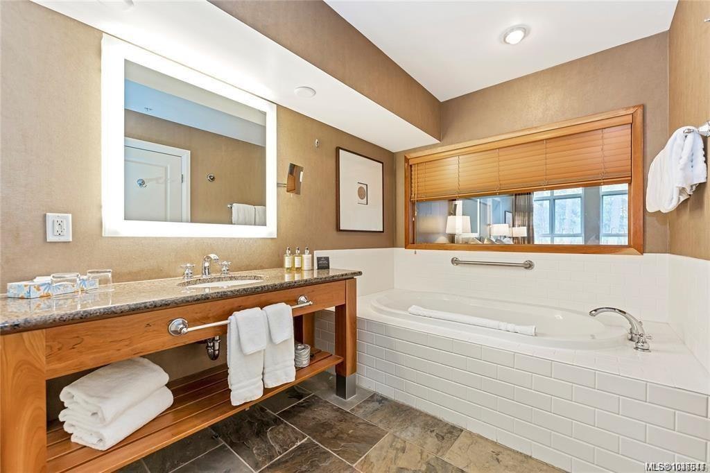 306-308B-1376 Lynburne Place, Langford, BC, V9B 6S1 - 9
