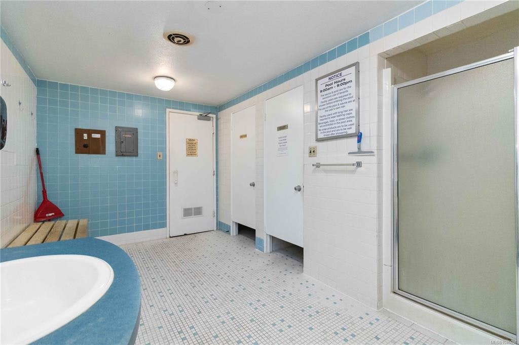 211-964 Heywood Avenue, Victoria, BC, V8V 2Y5 - 22