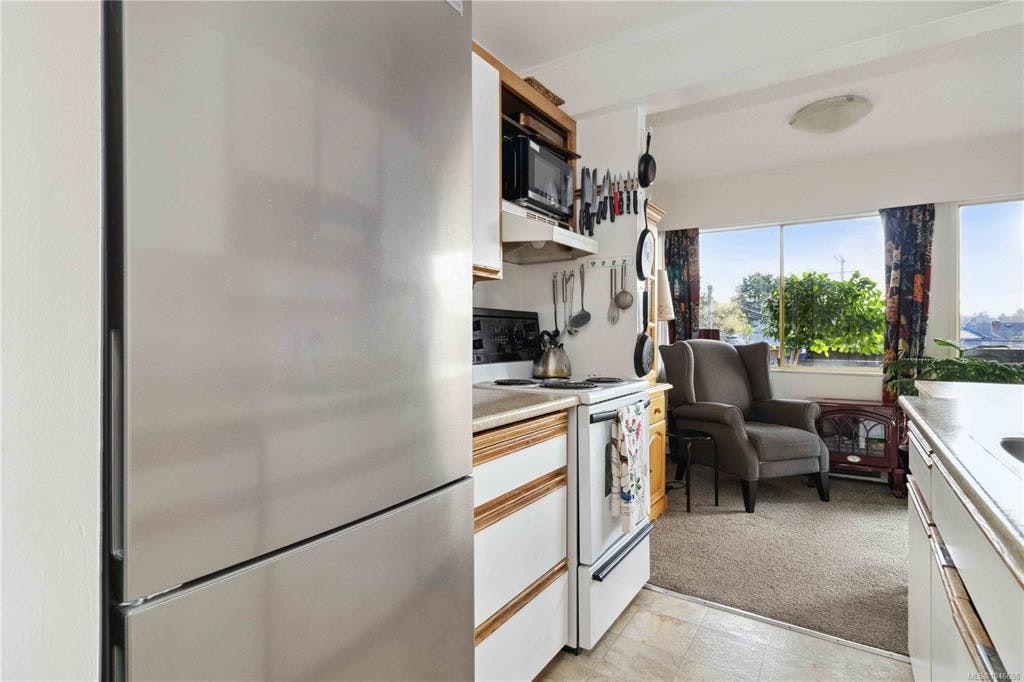 211-964 Heywood Avenue, Victoria, BC, V8V 2Y5 - 9