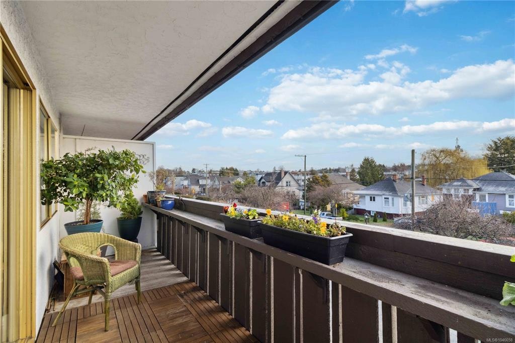 211-964 Heywood Avenue - 4