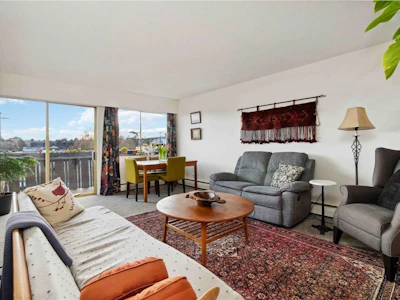 211-964 Heywood Avenue - 2