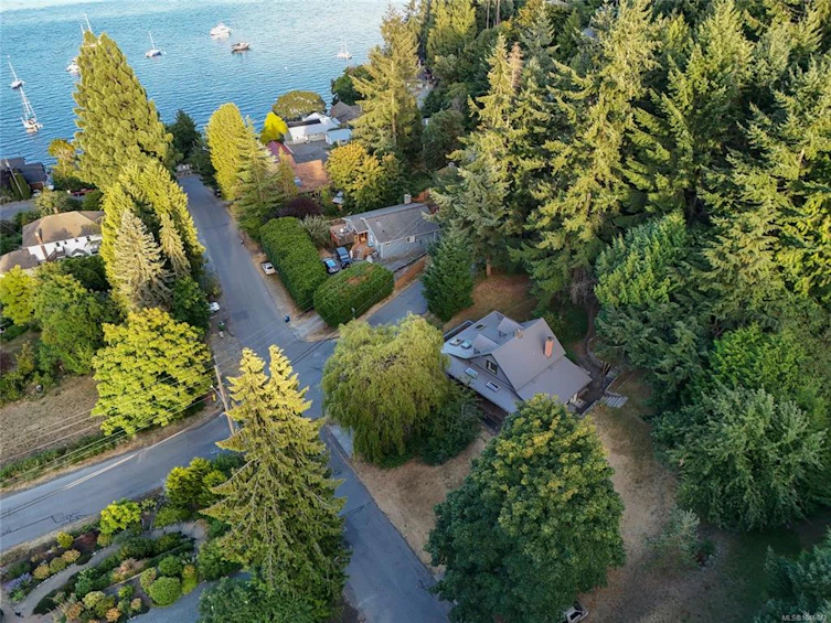 1038 Redcap Street, Duncan, BC, V9L 5X8 - 5