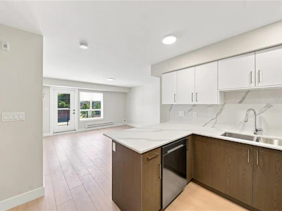 308-171 W Jensen Avenue - 5