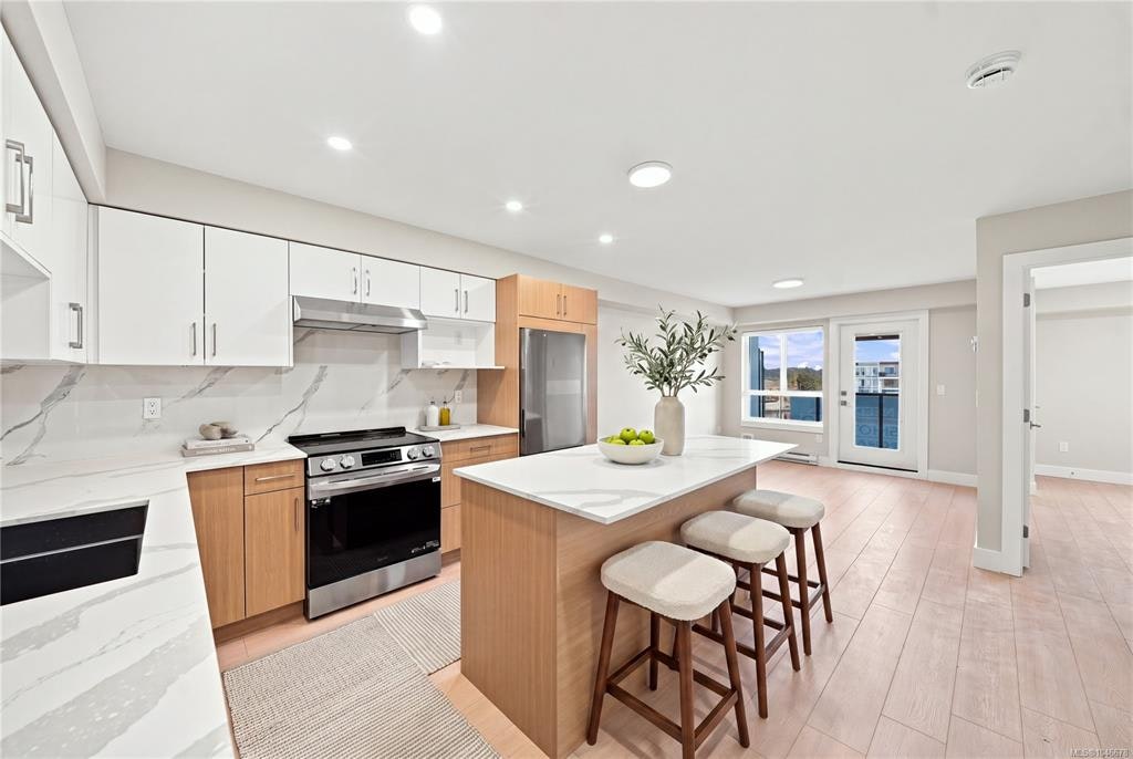 309-171 W Jensen Avenue - 3