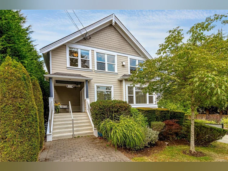 D-1216 Styles Street, Victoria, BC, V9A 3Z5 - 43