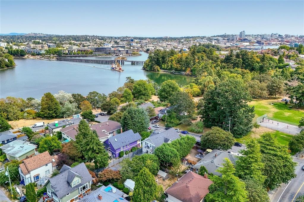 D-1216 Styles Street, Victoria, BC, V9A 3Z5 - 12
