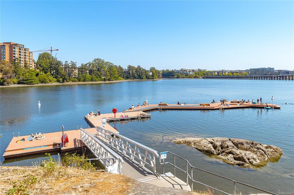 D-1216 Styles Street, Victoria, BC, V9A 3Z5 - 2