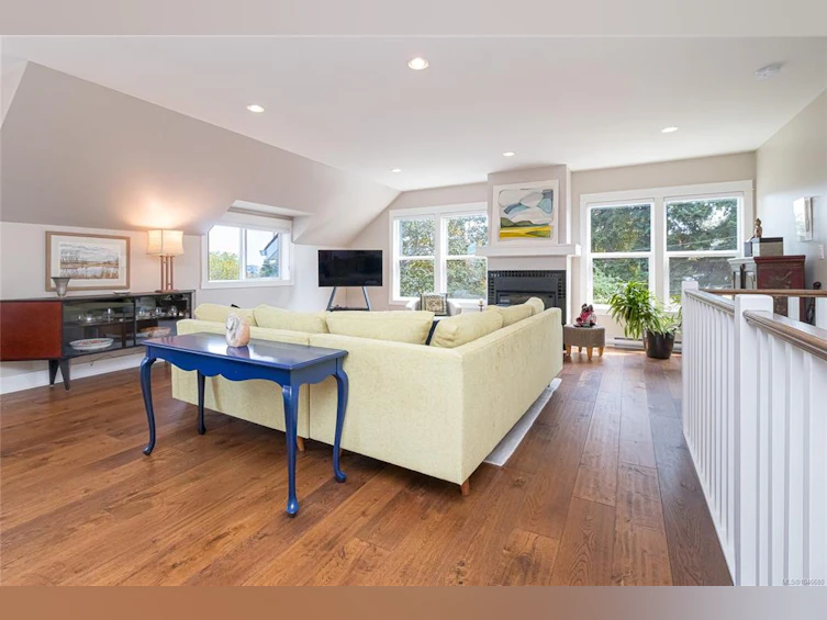 D-1216 Styles Street, Victoria, BC, V9A 3Z5 - 8