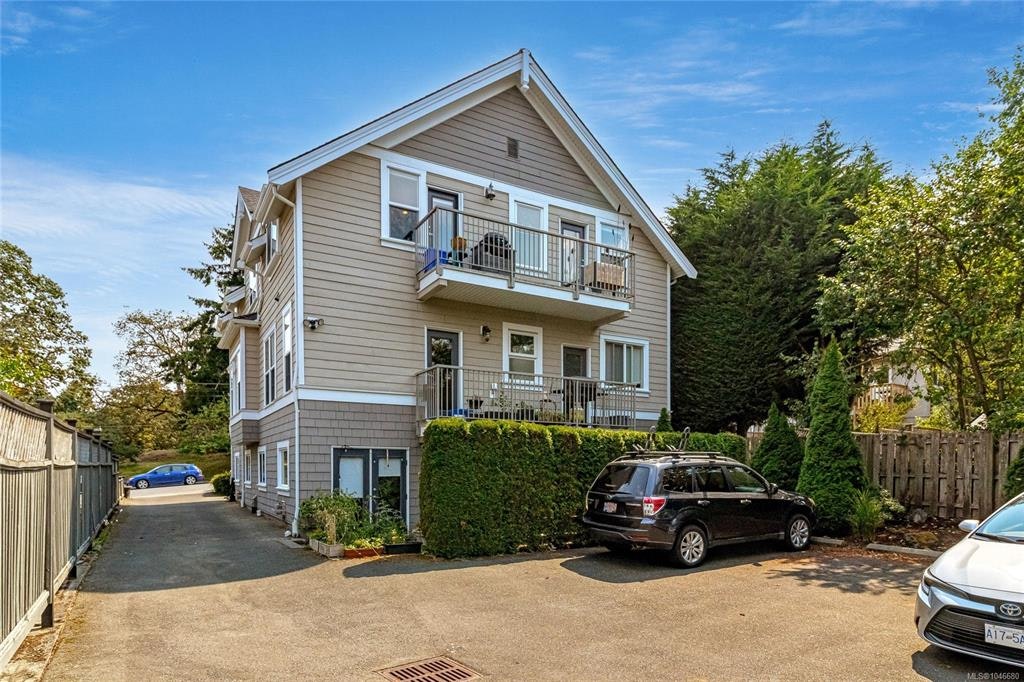 D-1216 Styles Street, Victoria, BC, V9A 3Z5 - 50