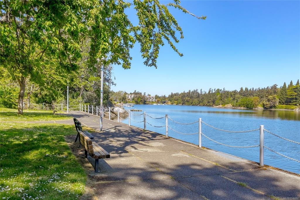 D-1216 Styles Street, Victoria, BC, V9A 3Z5 - 4