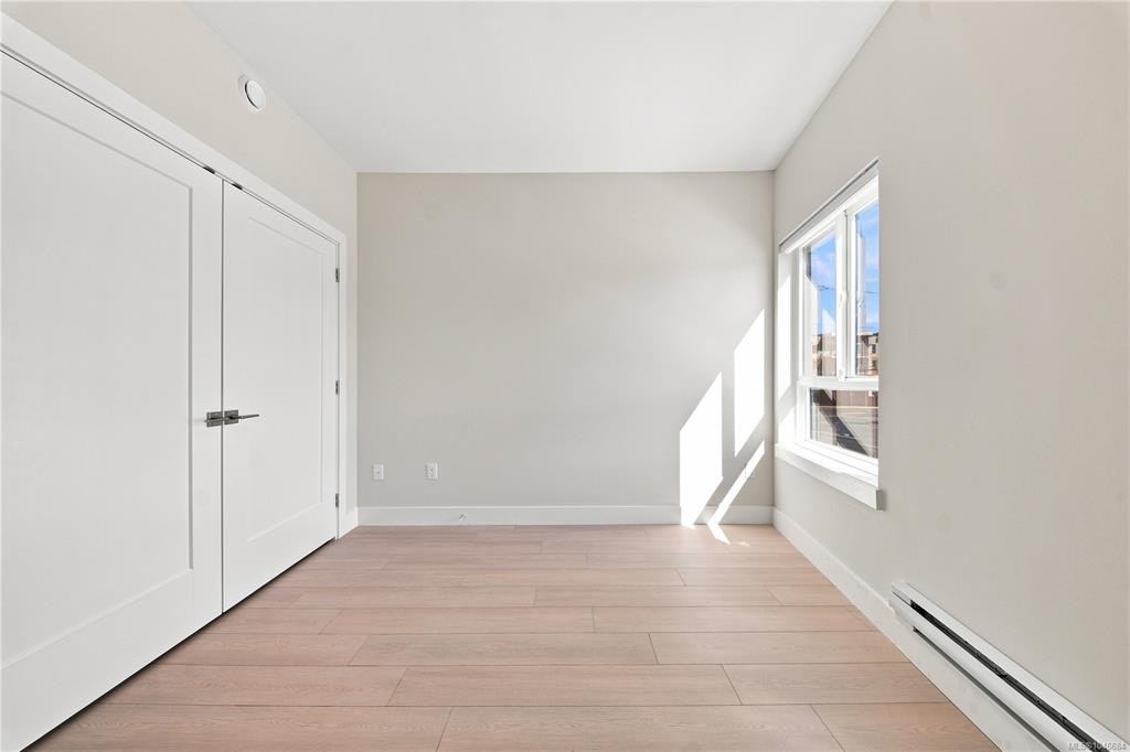 210-171 W Jensen Avenue - 3