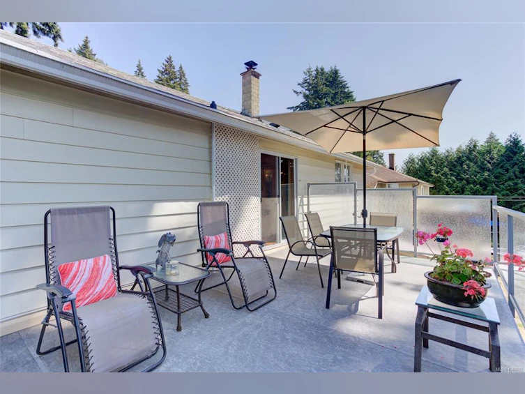 10660 Cedar Drive, Youbou, BC, V0R 3E1 - 12