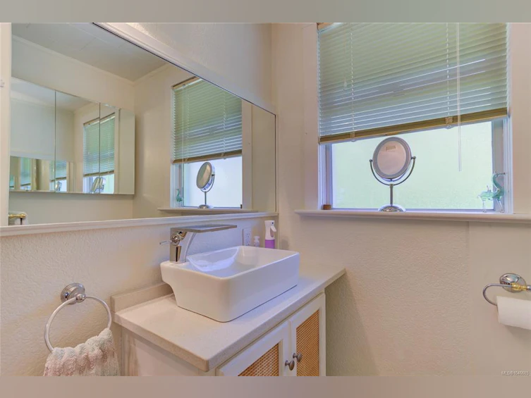 10660 Cedar Drive, Youbou, BC, V0R 3E1 - 32