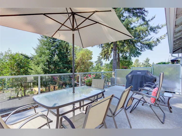 10660 Cedar Drive, Youbou, BC, V0R 3E1 - 9