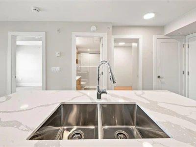 301-171 W Jensen Avenue - 4