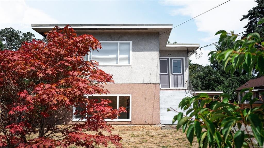 946/948 Ellery Street, Esquimalt, BC, V9A 4S1