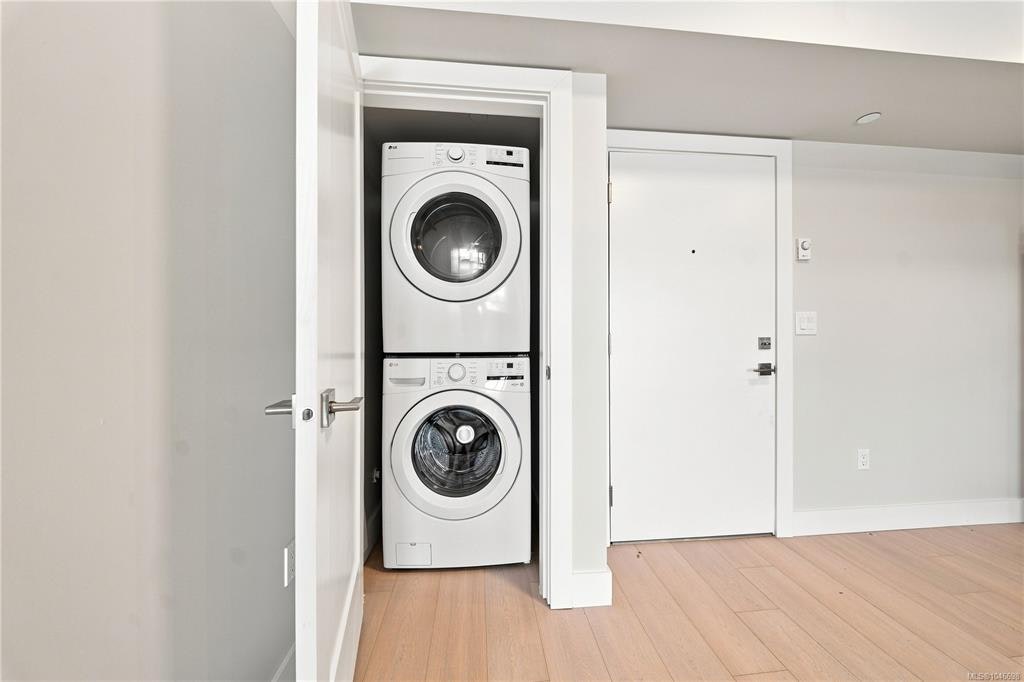 307-171 W Jensen Avenue - 4