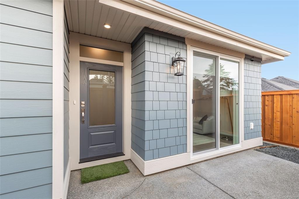 408 Hummingbird Place, Parksville, BC, V9P 1K1