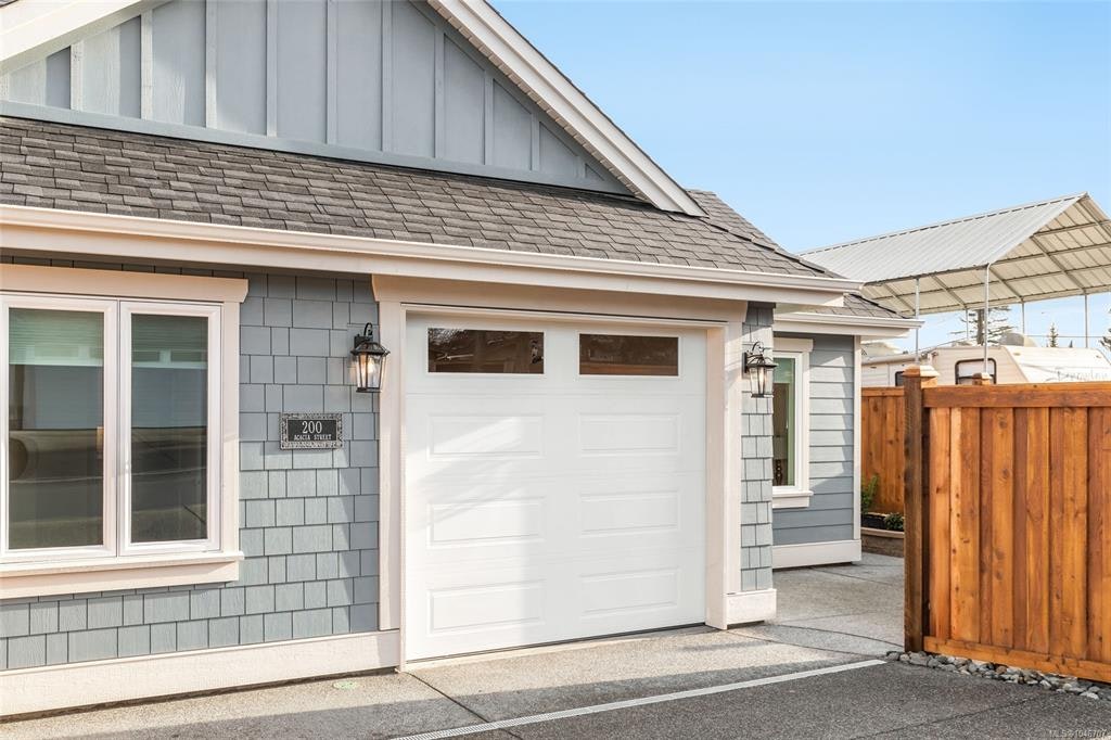 410 Hummingbird Place, Parksville, BC, V9P 1K1