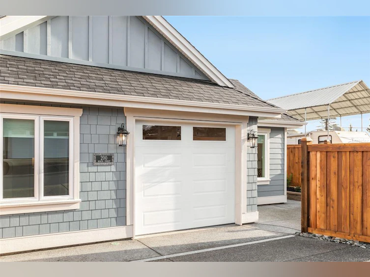 410 Hummingbird Place, Parksville, BC, V9P 1K1