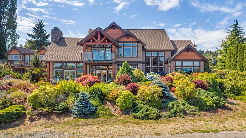 3943/3941 Marine Drive, Courtenay, BC, V0R 2V0