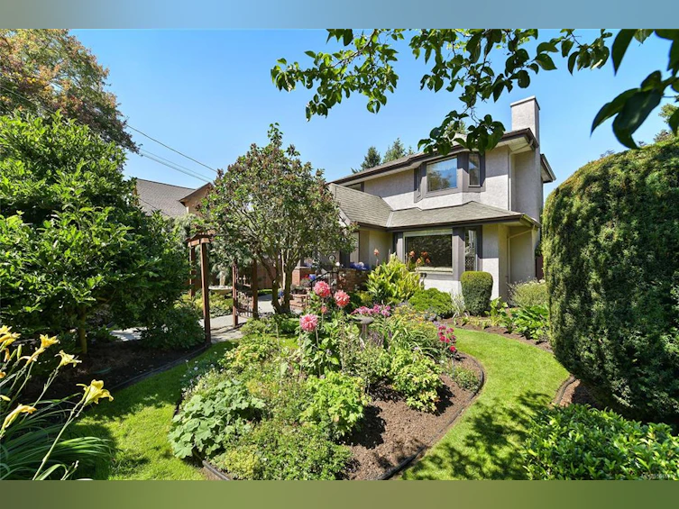 1142 Chapman Street, Victoria, BC, V8V 2T6 - 60
