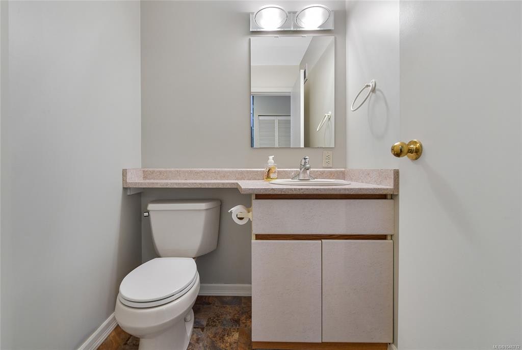 1142 Chapman Street, Victoria, BC, V8V 2T6 - 22