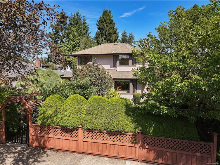 1142 Chapman Street, Victoria, BC, V8V 2T6 - 80