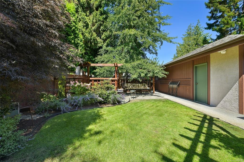 1142 Chapman Street, Victoria, BC, V8V 2T6 - 35