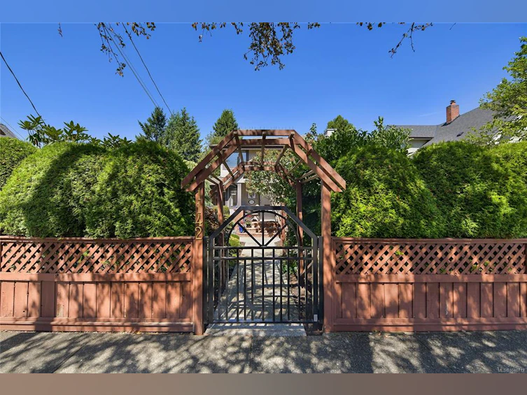 1142 Chapman Street, Victoria, BC, V8V 2T6 - 61