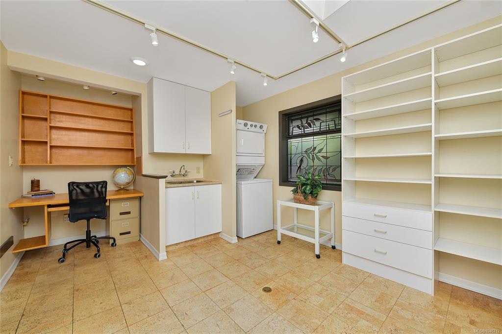 1142 Chapman Street, Victoria, BC, V8V 2T6 - 19
