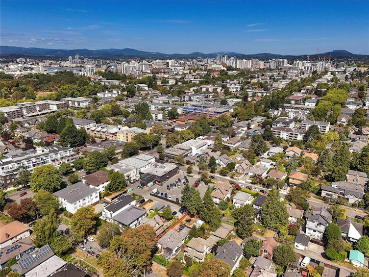 1142 Chapman Street, Victoria, BC, V8V 2T6 - 76