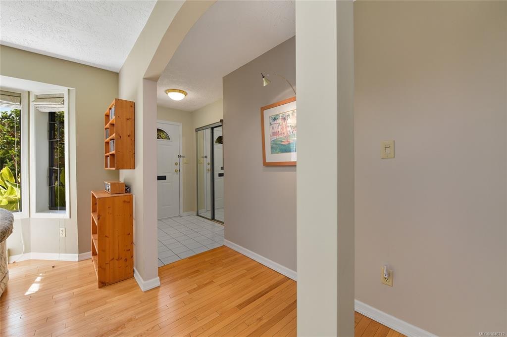 1142 Chapman Street, Victoria, BC, V8V 2T6 - 21