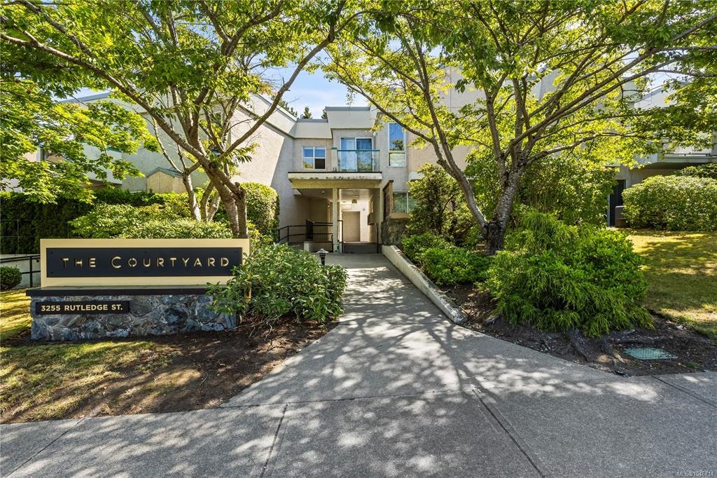 3-3255 Rutledge Street, Saanich, BC, V8X 1N6