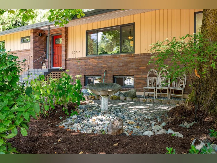 1062 Sabine Road, Parksville, BC, V9P 1S9